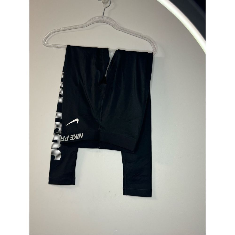 Nike Pro XS black and white full length leggings